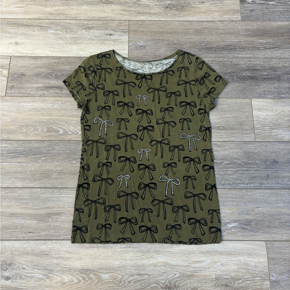 Loft T-shirt Sz S Olive Green Bow Print Rhinestone Casual Feminine Whimsical Fun